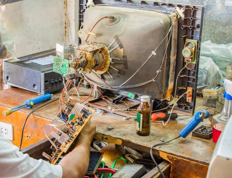 Servis i popravak televizora i elektronike